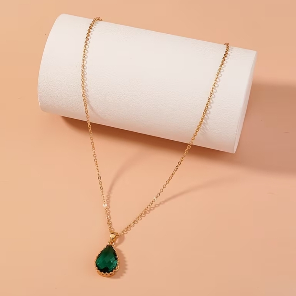 18 KT Gold Over Titanium Emerald Necklace - Picture 2 of 4